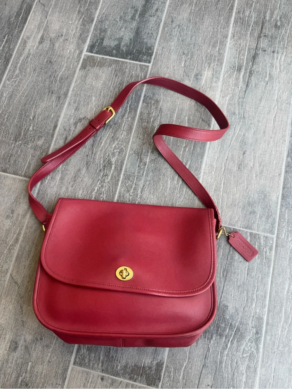 Coach 9790 Vintage Red City Leather Shoulder/Crossbody Bag - Picture 2 of 14